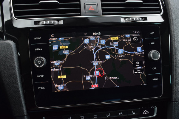Volkswagen Golf 1.5 TSI 150pk DSG R-line | Pano | Virtual | LED | Dynaudio
