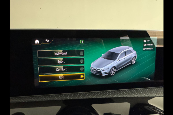 Mercedes-Benz A-Klasse 220 4MATIC Pano|Sterhemel|Keyless|360