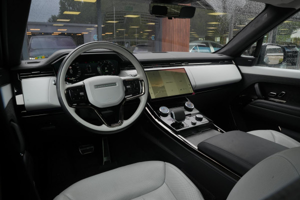 Land Rover Range Rover Sport 3.0 P510e First Edition Panoramadak Massage Meridian HeadUp Ambient 22''LM