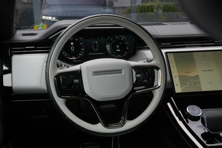 Land Rover Range Rover Sport 3.0 P510e First Edition Panoramadak Massage Meridian HeadUp Ambient 22''LM