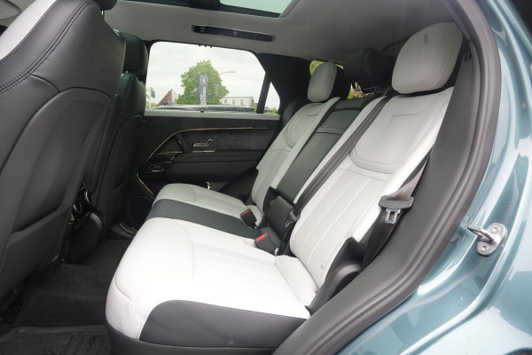 Land Rover Range Rover Sport 3.0 P510e First Edition Panoramadak Massage Meridian HeadUp Ambient 22''LM