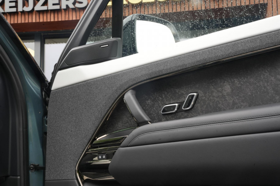 Land Rover Range Rover Sport 3.0 P510e First Edition Panoramadak Massage Meridian HeadUp Ambient 22''LM