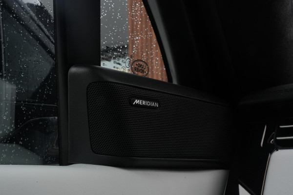 Land Rover Range Rover Sport 3.0 P510e First Edition Panoramadak Massage Meridian HeadUp Ambient 22''LM
