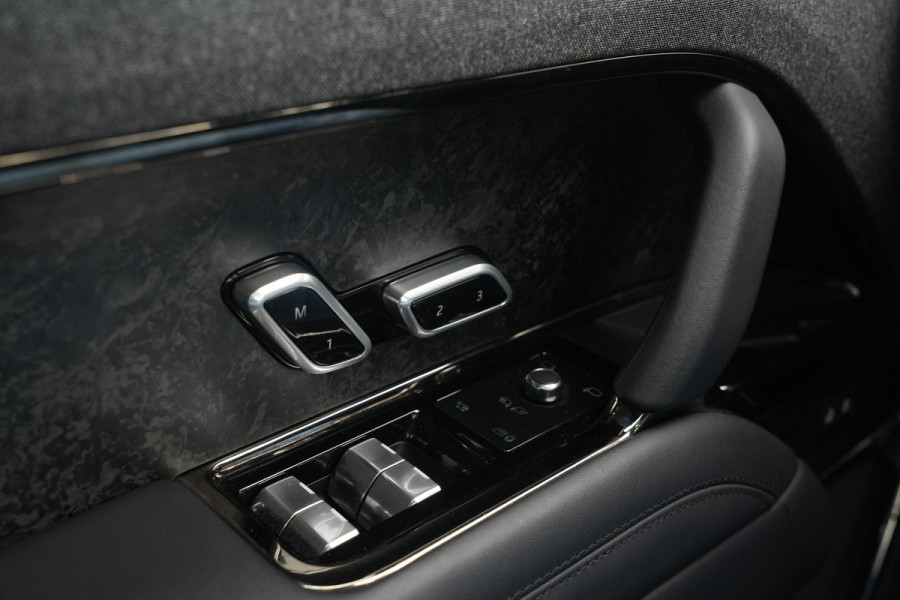 Land Rover Range Rover Sport 3.0 P510e First Edition Panoramadak Massage Meridian HeadUp Ambient 22''LM
