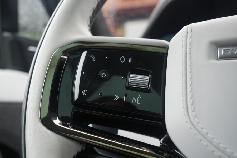 Land Rover Range Rover Sport 3.0 P510e First Edition Panoramadak Massage Meridian HeadUp Ambient 22''LM