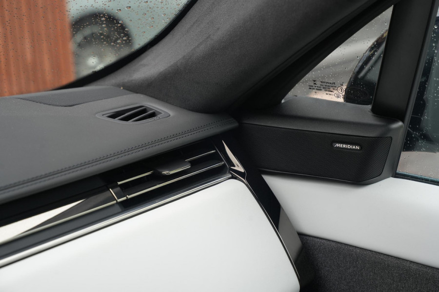 Land Rover Range Rover Sport 3.0 P510e First Edition Panoramadak Massage Meridian HeadUp Ambient 22''LM
