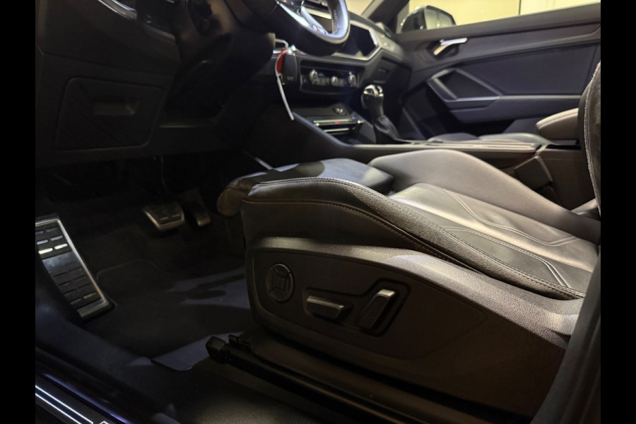 Audi Q3 35 TFSI S line Pano Camera Elec.Stoel