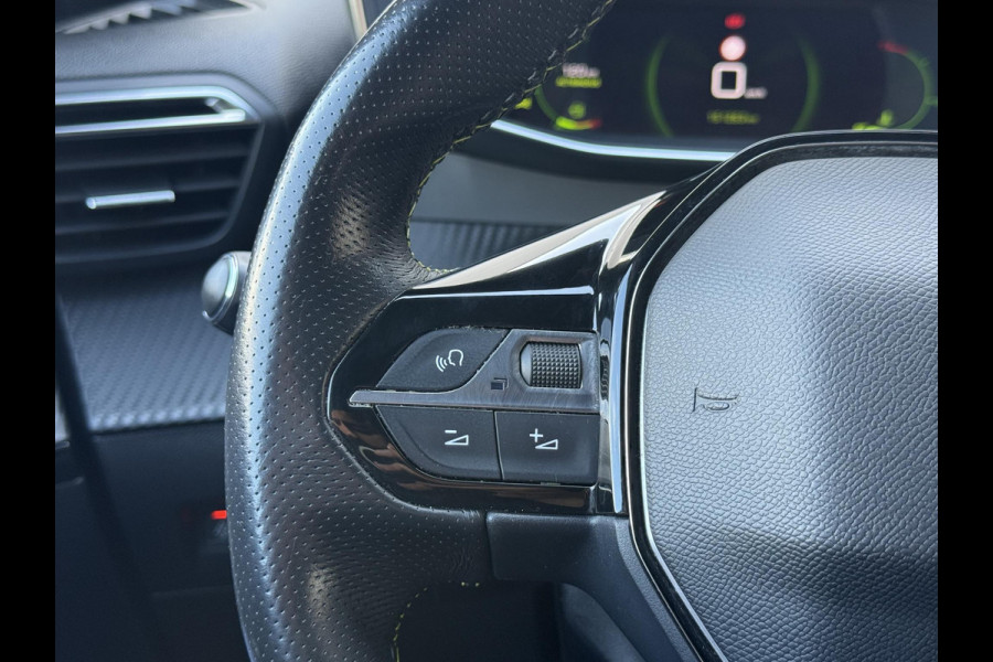 Peugeot 2008 1.2 PureTech GT-Line 1e Eigenaar|D-riem vv in 2025|Navi|Camera|Carplay|i-Cockpit|Cruise|Clima|N.A.P|Nieuwe APK bij Aflevering