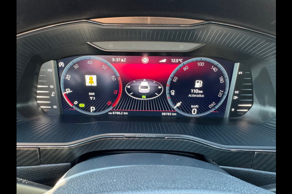 Škoda Superb Combi 1.5 TSI Sportline * Sideassistent * Memory * Trekhaak * Achterbank verwarmd *
