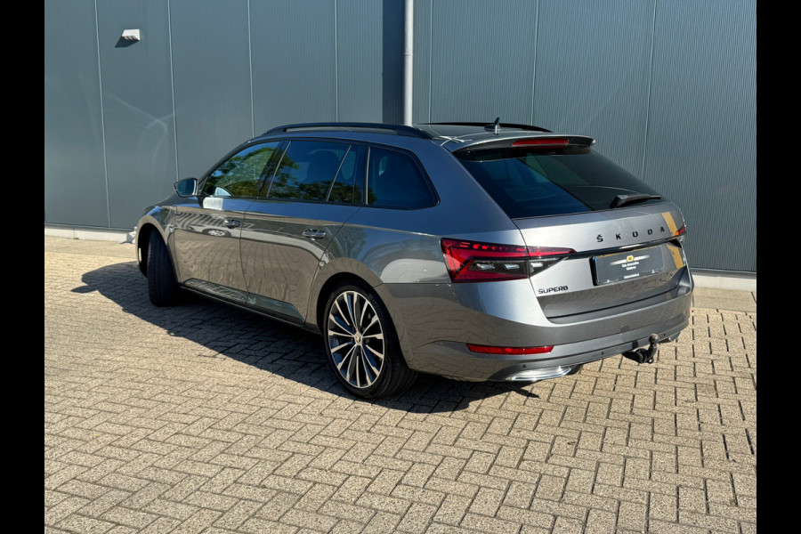 Škoda Superb Combi 1.5 TSI Sportline * Sideassistent * Memory * Trekhaak * Achterbank verwarmd *