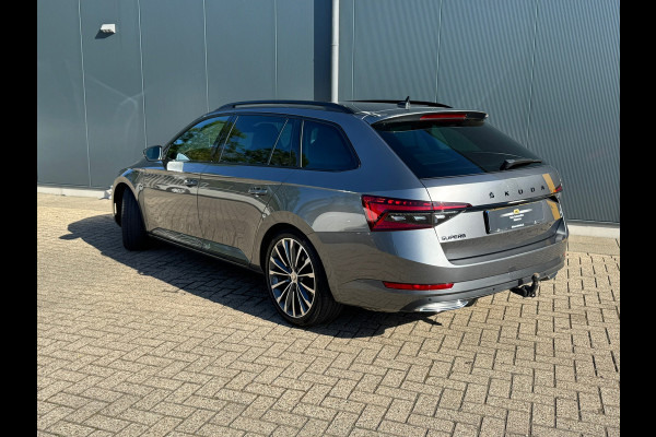 Škoda Superb Combi 1.5 TSI Sportline * Sideassistent * Memory * Trekhaak * Achterbank verwarmd *