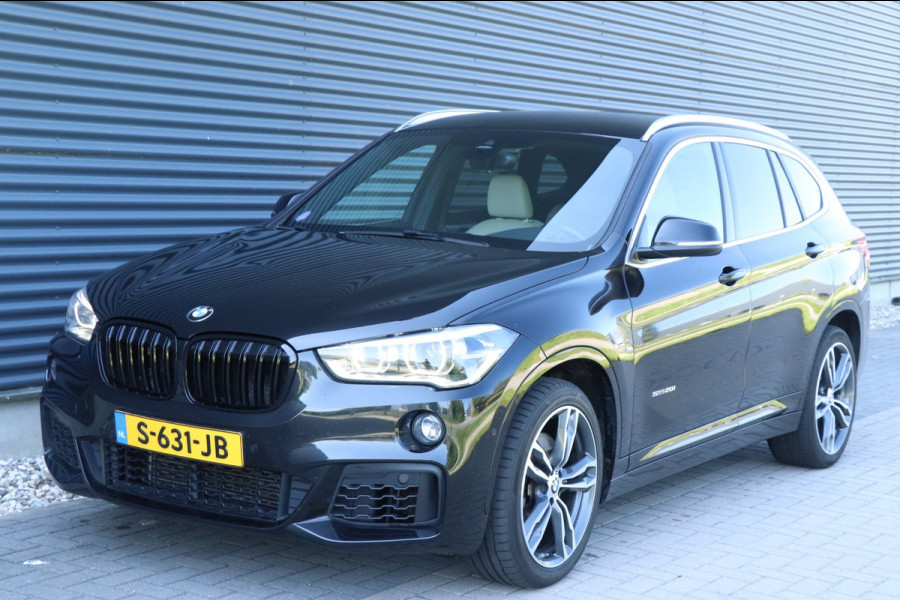 BMW X1 SDrive20i High Executive | M-Pakket
