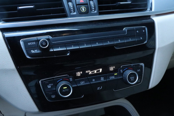 BMW X1 SDrive20i High Executive | M-Pakket