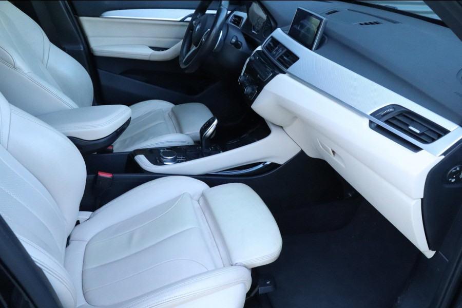 BMW X1 SDrive20i High Executive | M-Pakket
