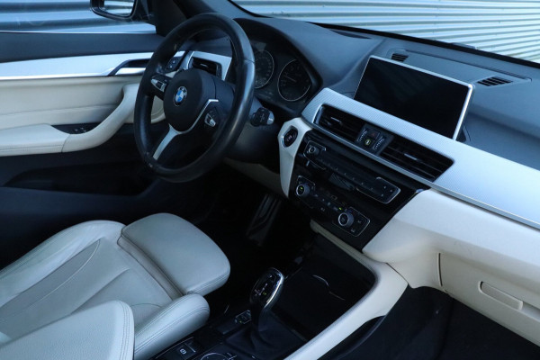 BMW X1 SDrive20i High Executive | M-Pakket