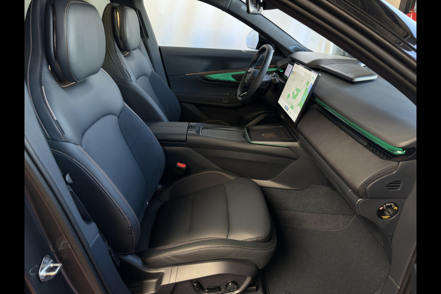 Lynk & Co 08 Lynk & Co 08 NIEUW! MORE 200KM ELEK PHEV PANO MATRIX LED HARMAN KARDON 360°CAM | PHEV