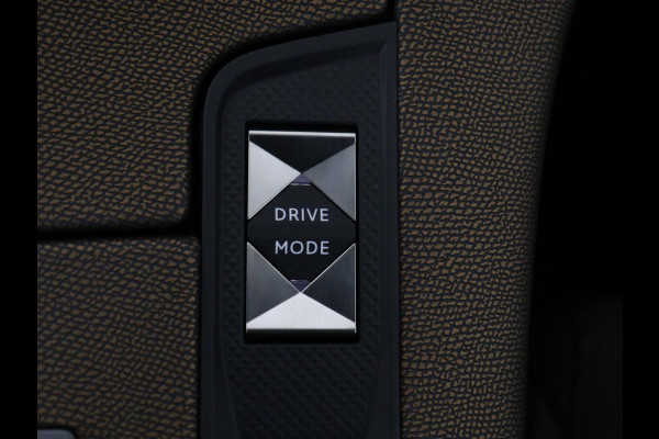 DS 7 Crossback E-Tense Be Chic | SOH 98% | Camera | Bi-Xenon | Carplay | Navigatie | 19'' | Digital Cockpit | Climate control | Parkeerhulp | Cruise control | PHEV | Plug In