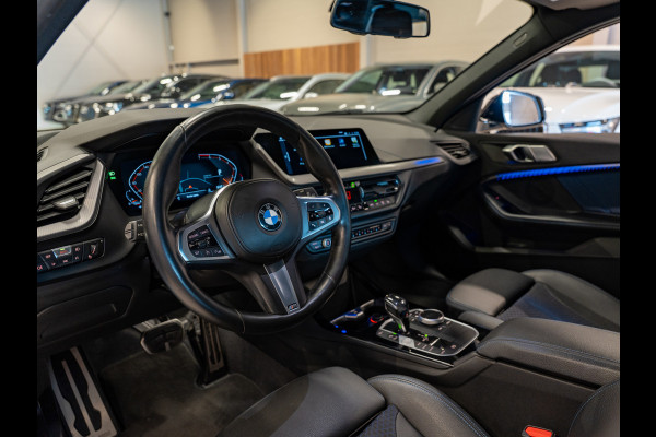 BMW 1-serie 118i M Sport High Executive, Apple Carplay, Digi Dash, Voll Led, Navi, Cruise, Amiënte Light, PDC, Volledig Onderhoud