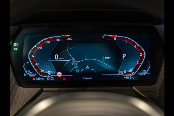 BMW 1-serie 118i M Sport High Executive, Apple Carplay, Digi Dash, Voll Led, Navi, Cruise, Amiënte Light, PDC, Volledig Onderhoud