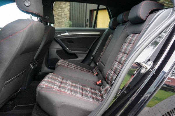 Volkswagen Golf 7.5 GTI Performance 245PK DSG