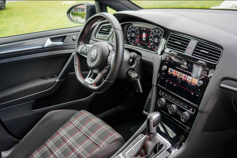 Volkswagen Golf 7.5 GTI Performance 245PK DSG