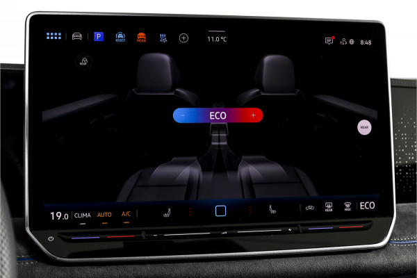 Volkswagen Tiguan 1.5 eHybrid R-Line Edition 272 PK | Black Style | 15 inch Navi | Elek. Trekhaak | IQ Light | S/K-Panodak | Dig. Cockpit | Adapt. Cruise | Stoel-+Stuurverw. | 360 Camera | NAV + App. Connect | ECC | Elek. Klep | LM 20" |