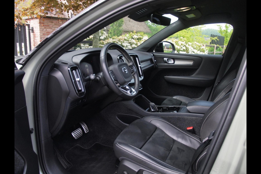 Volvo XC40 Recharge P8 AWD R-Design | Camera | Warmtepomp | Apple Carplay | Cruise Control |