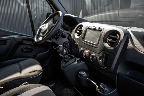 Renault Master 2.3 dCi 145PK L3H2 | Camera | Cruise | Navi | Airco | Trekhaak