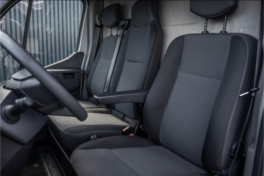 Renault Master 2.3 dCi 145PK L3H2 | Camera | Cruise | Navi | Airco | Trekhaak