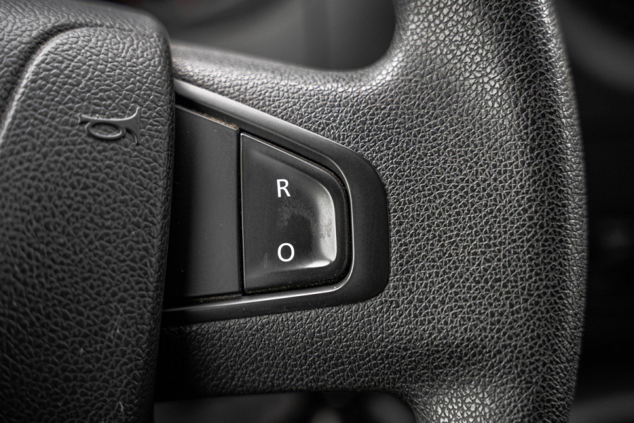 Renault Master 2.3 dCi 145PK L3H2 | Camera | Cruise | Navi | Airco | Trekhaak
