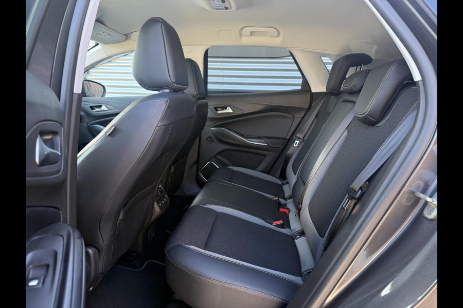 Opel Grandland X 1.2 Turbo Ultimate Navi|Camera|Carplay|Clima|Stoelverw V+A|Cruise|D-riem v.v in 2025|Trekhaak|N.A.P|APK tot 05-2027