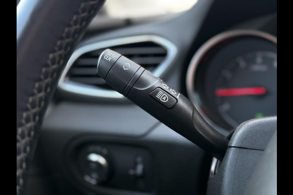 Opel Grandland X 1.2 Turbo Ultimate Navi|Camera|Carplay|Clima|Stoelverw V+A|Cruise|D-riem v.v in 2025|Trekhaak|N.A.P|APK tot 05-2027