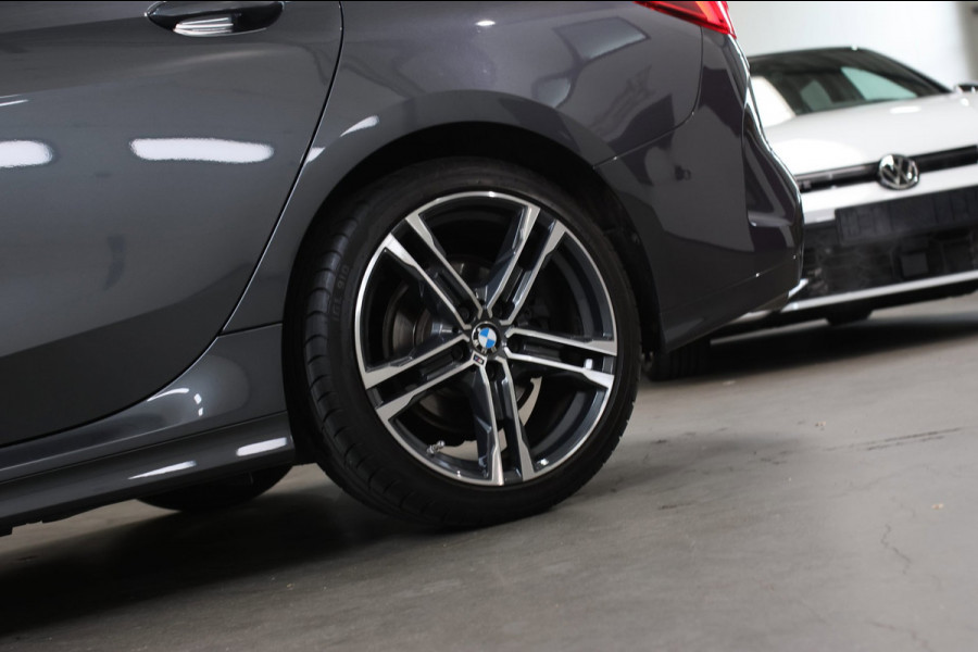 BMW 2 Serie Gran Coupé 218i M-Sport *Camera*Comforttoegang*Trekhaak*Led*