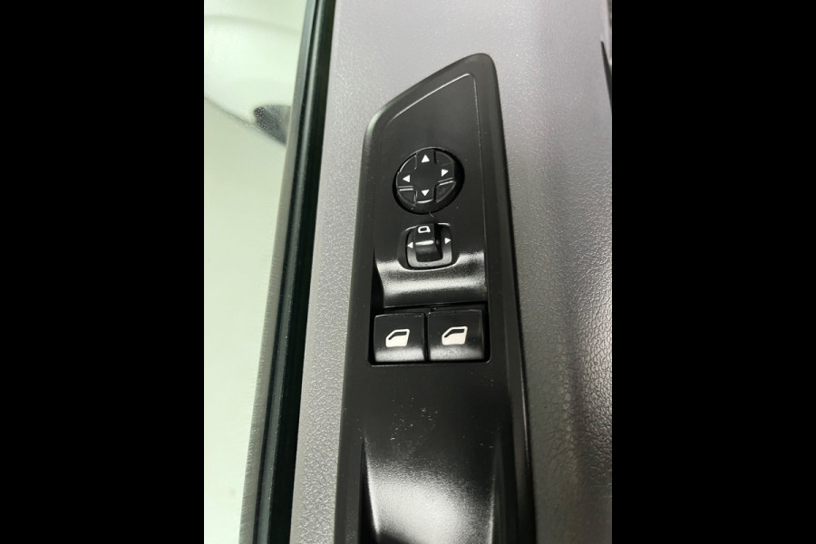 Toyota ProAce Worker L3H1 2.0 D-4D 122pk euro6 Cool Comfort Long 3Persoons Imperiaal Inrichting Trekhaak 2500kg RIJKLAARPRIJS