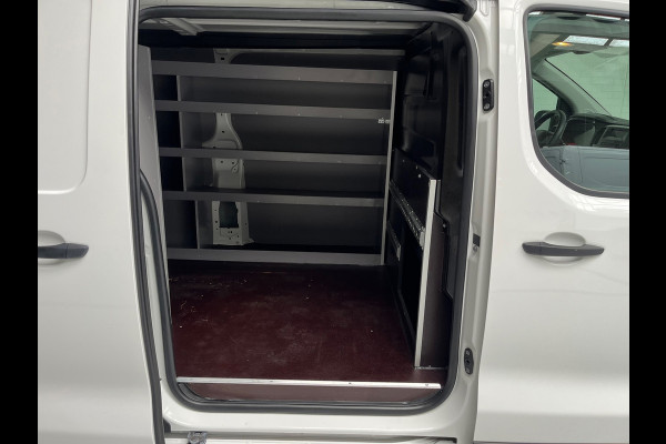 Toyota ProAce Worker L3H1 2.0 D-4D 122pk euro6 Cool Comfort Long 3Persoons Imperiaal Inrichting Trekhaak 2500kg RIJKLAARPRIJS