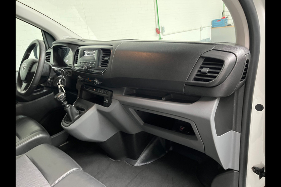 Toyota ProAce Worker L3H1 2.0 D-4D 122pk euro6 Cool Comfort Long 3Persoons Imperiaal Inrichting Trekhaak 2500kg RIJKLAARPRIJS