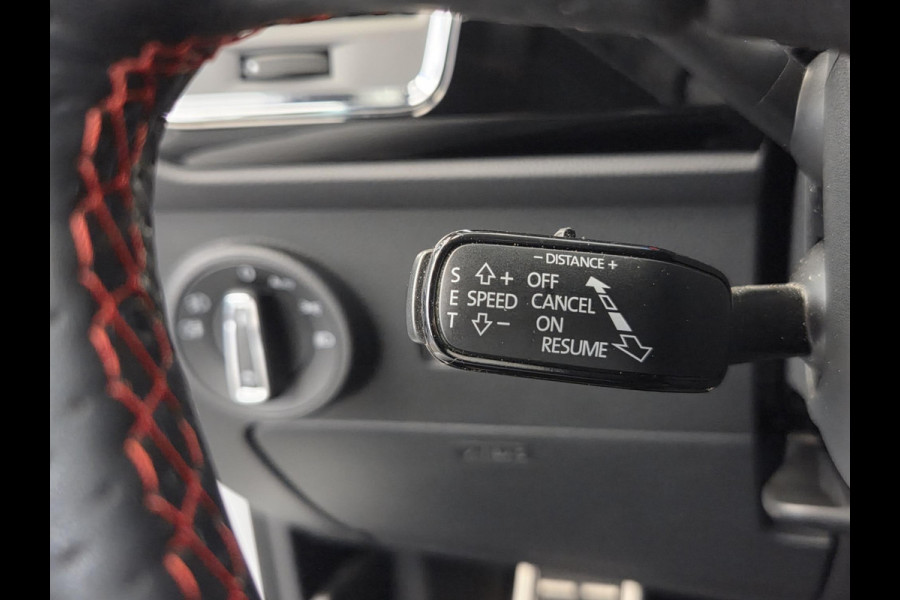 Seat Ateca 1.5 TSI FR Business Intense Panoramadak Trekhaak Elektrisch Leder interieur * Hemelvaartsdag geopend van 12:00 tot 17:00u *