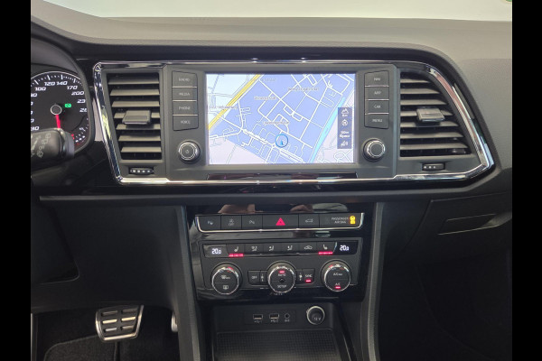 Seat Ateca 1.5 TSI FR Business Intense Panoramadak Trekhaak Elektrisch Leder interieur * Hemelvaartsdag geopend van 12:00 tot 17:00u *