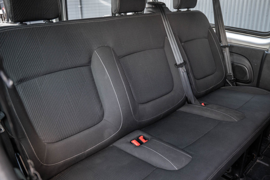Renault Trafic Passenger **1.6dCi 9-Pers L2H1 | Incl. BPM, BTW vrij | R-Link | Navi | Airco | Cruise | PDC | MF Stuur | Start / Stop**