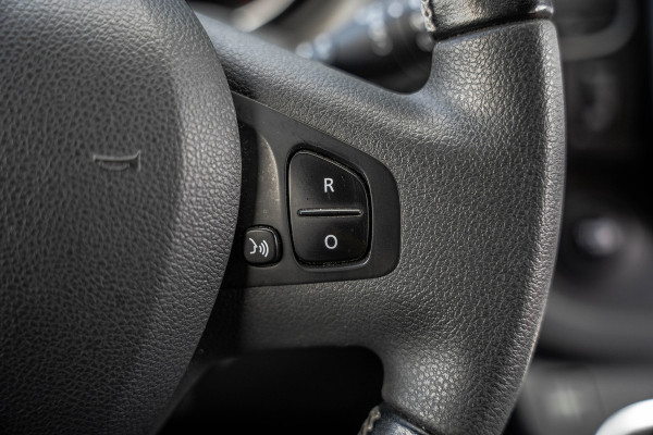 Renault Trafic Passenger **1.6dCi 9-Pers L2H1 | Incl. BPM, BTW vrij | R-Link | Navi | Airco | Cruise | PDC | MF Stuur | Start / Stop**