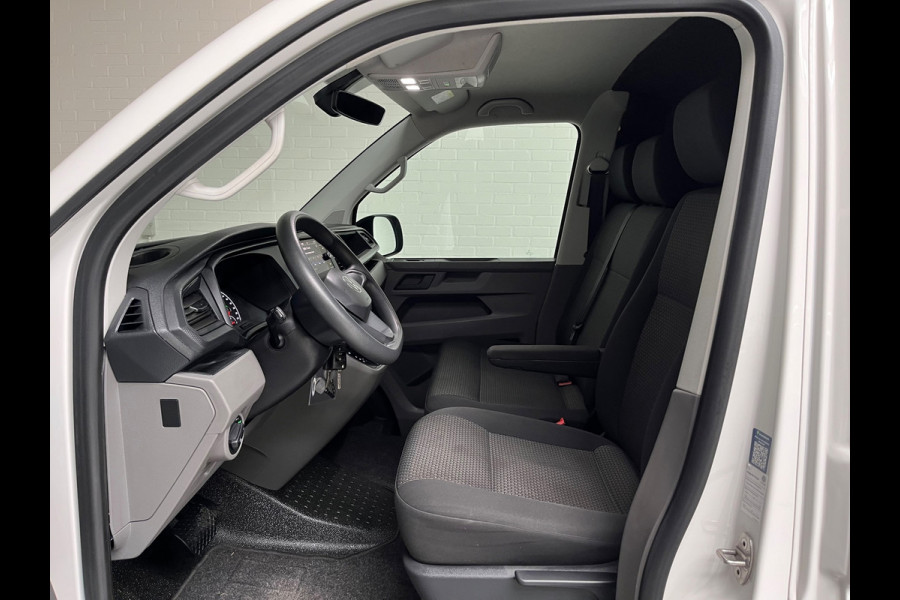 Volkswagen Transporter Automaat DSG Servicewagen 2.0 TDI 150pk L2H1 3Persoons Sortimo Inrichting, Airco, Navigatie, RIJKLAARPRIJS!