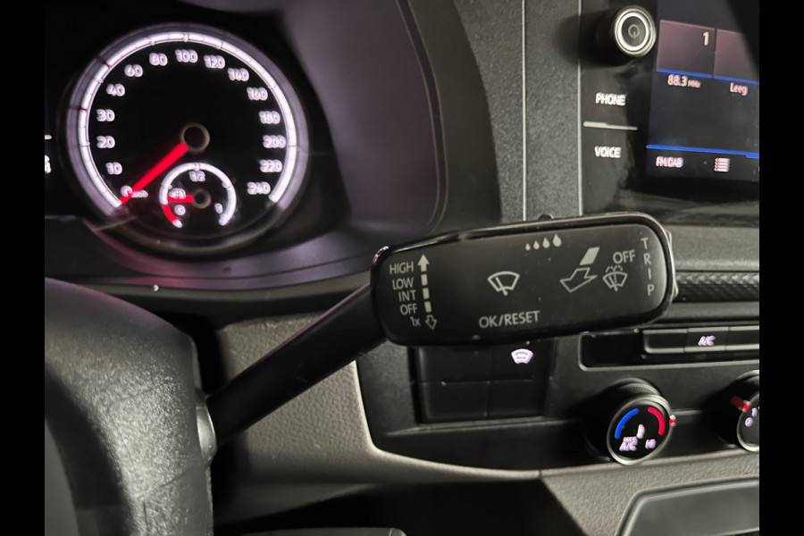Volkswagen Transporter Automaat DSG Servicewagen 2.0 TDI 150pk L2H1 3Persoons Sortimo Inrichting, Airco, Navigatie, RIJKLAARPRIJS!