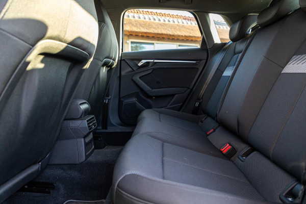 Audi A3 Sportback 40 TFSI e Business edition I virtual I NAP I Phev I 19 inch