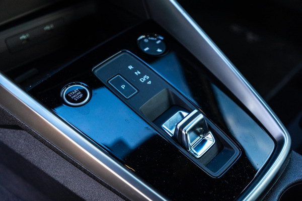 Audi A3 Sportback 40 TFSI e Business edition I virtual I NAP I Phev I 19 inch