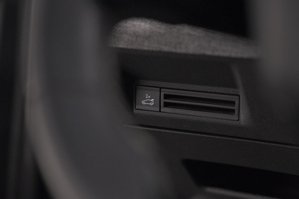 Peugeot 5008 1.2 Hybrid 136 GT | Adaptieve Cruise Control | Camera | Elektrische Kofferklep | Stoelverwarming