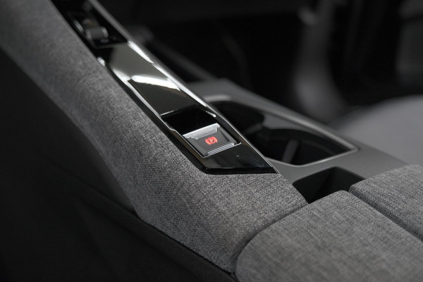 Peugeot 5008 1.2 Hybrid 136 GT | Adaptieve Cruise Control | Camera | Elektrische Kofferklep | Stoelverwarming