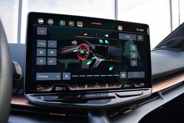 CUPRA Tavascan Adrenaline 82 kWh | SOH: 99,8% | Warmtepomp | Stuur- en Stoelverw.| HUD | Pano