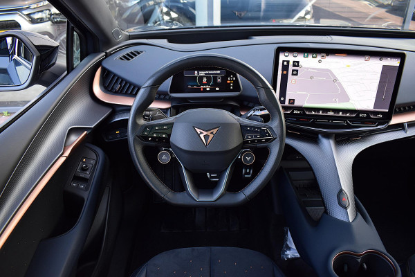 CUPRA Tavascan Adrenaline 82 kWh | SOH: 99,8% | Warmtepomp | Stuur- en Stoelverw.| HUD | Pano