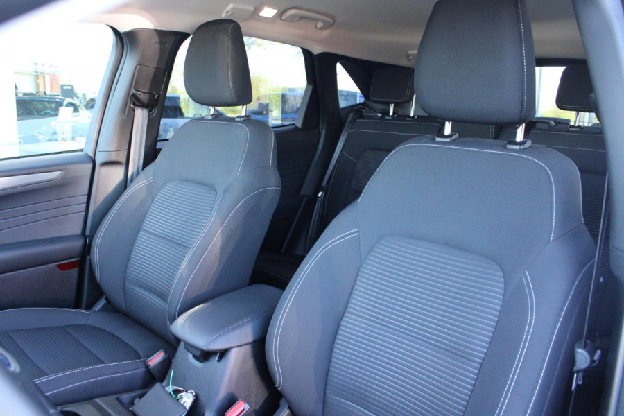 Ford Kuga 2.5 PHEV Titanium | Stoel + Stuurverwarming | Adaptive Cruise Control | Full LED | Camera | Head-Up Display | BLIS |