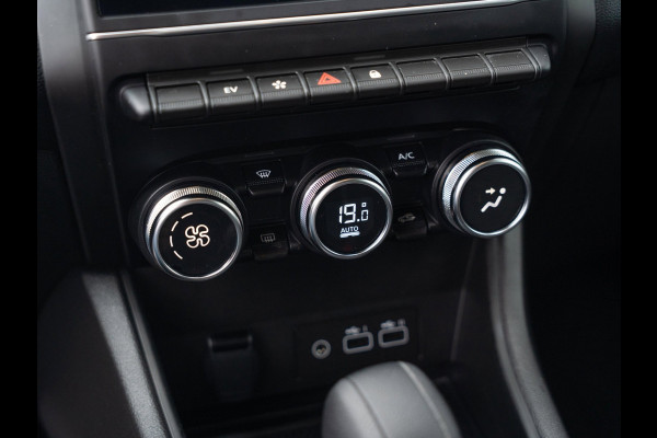 Renault Captur 1.6 E-Tech full hybrid 145 techno Carplay / LED / Camera / Navi / Keyless / Fabrieksgarantie